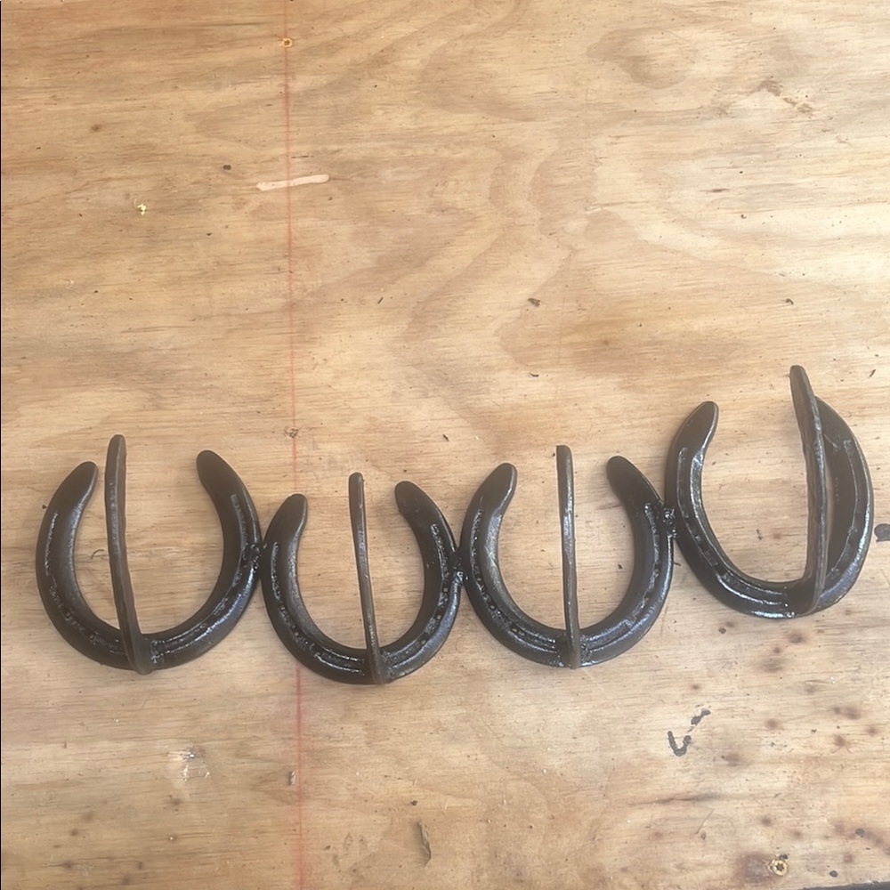 Rustic Black Horseshoe Wall hangers